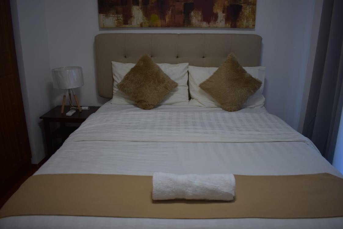 מנילה Affordable Makati Apt מראה חיצוני תמונה