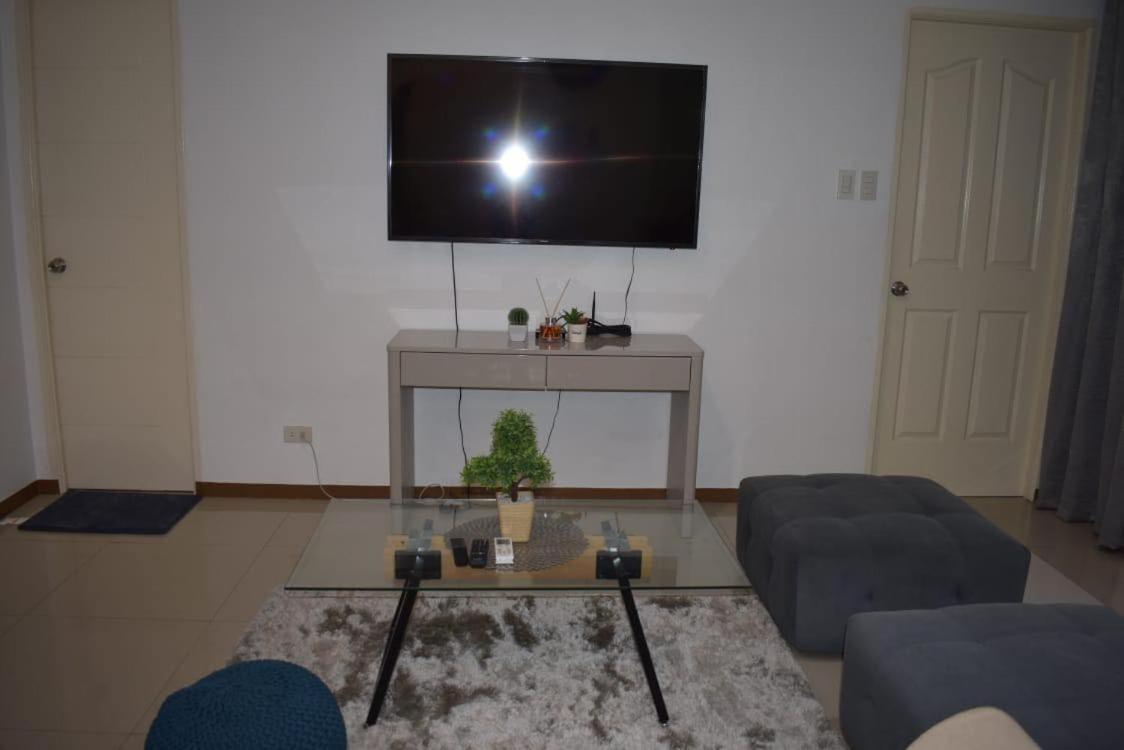 מנילה Affordable Makati Apt מראה חיצוני תמונה